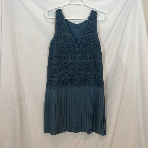 NWT Ann Taylor LOFT Blue Pleated Lace Drop Waist Dress Size 2 - Picture 8 of 8